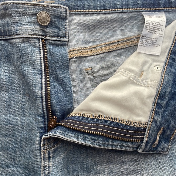 Chicos So Slimming Girlfriend Slim Leg Crop - Picture 4 of 8